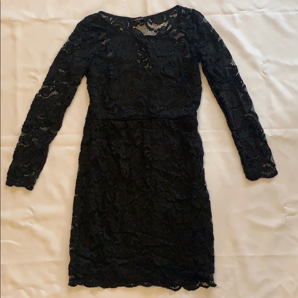 Tight lace dress